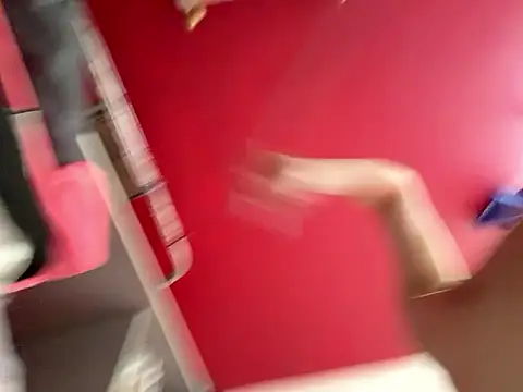 Snapshot of czruz chatting on March 2026 08:18:01 AM czruz online show from March 2026 08:18:01 AM