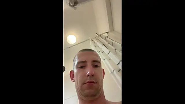 czruz online show from June 2026 11:38:02 PM