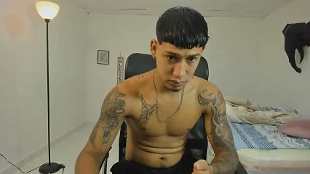 Snapshot of slim_master12 chatting on February 2026 09:24:02 PM slim master12 online show from February 2026 09:24:02 PM