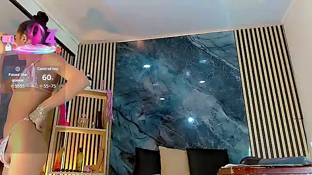 Snapshot of PriscilaRainbow chatting on October 2025 08:09:02 PM PriscilaRainbow online show from October 2025 08:09:02 PM