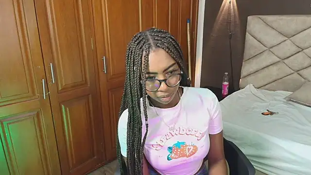 Raquel jones online show from September 2025 07:40:02 PM