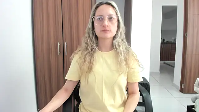 Snapshot of Adele_johnsonn1 chatting on September 2025 03:34:02 PM Adele johnsonn1 online show from September 2025 03:34:02 PM