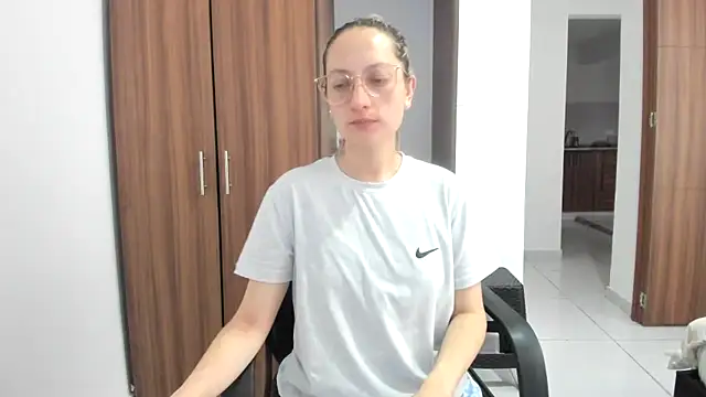 Snapshot of Adele_johnsonn1 chatting on September 2025 02:51:01 PM Adele johnsonn1 online show from September 2025 02:51:01 PM