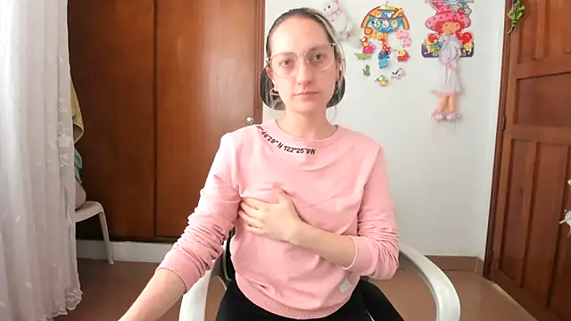 Snapshot of Adele_johnsonn1 chatting on October 2025 02:45:02 PM Adele johnsonn1 online show from October 2025 02:45:02 PM