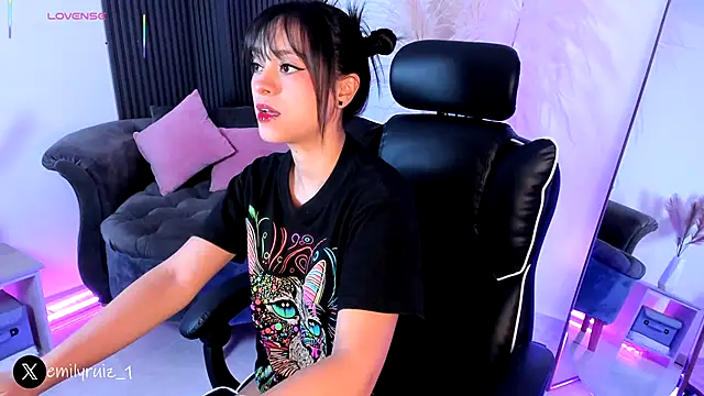 emilyruiz1 online show from December 2025 08:23:01 AM