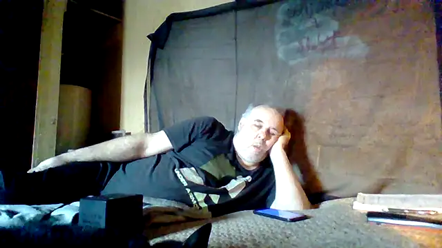 Nightshade7712 online show from October 2025 06:06:02 PM