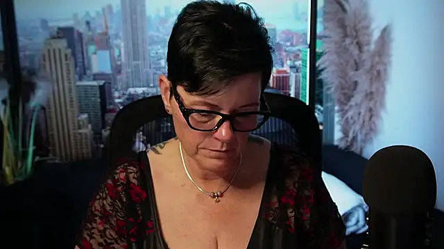 ninarandmann online show from November 2025 06:06:01 PM