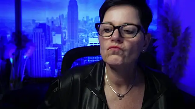 ninarandmann online show from November 2025 06:41:02 PM