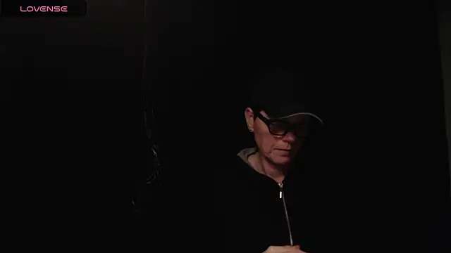 Snapshot of ninarandmann chatting on March 2026 10:24:01 PM ninarandmann online show from March 2026 10:24:01 PM