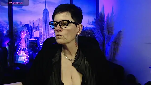 ninarandmann online show from April 2026 02:23:02 PM