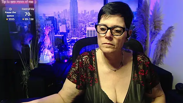 ninarandmann online show from June 2026 03:58:01 PM
