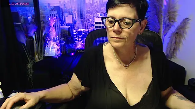 ninarandmann online show from June 2026 05:39:01 PM