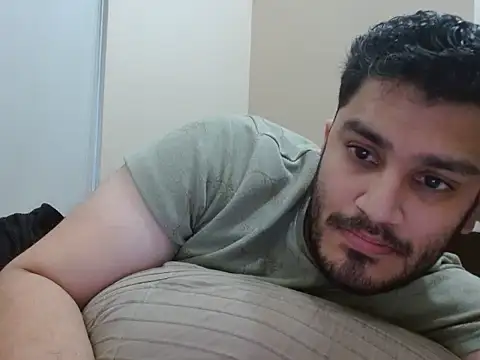 Snapshot of robintoit chatting on October 2025 03:40:01 AM robintoit online show from October 2025 03:40:01 AM