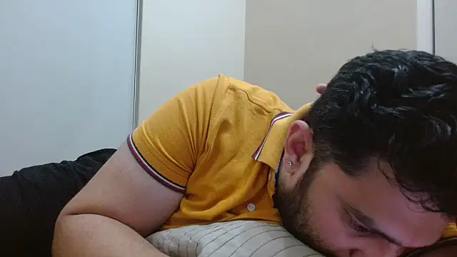 Snapshot of robintoit chatting on October 2025 02:23:02 PM robintoit online show from October 2025 02:23:02 PM