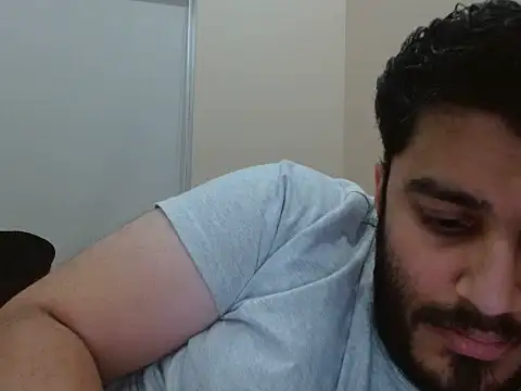 Snapshot of robintoit chatting on November 2025 06:44:01 AM robintoit online show from November 2025 06:44:01 AM