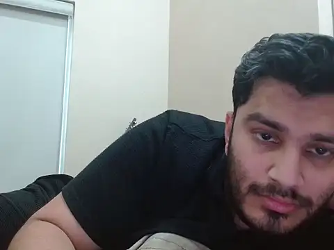 Snapshot of robintoit chatting on February 2026 04:53:01 AM robintoit online show from February 2026 04:53:01 AM