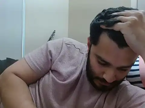 Snapshot of robintoit chatting on March 2026 05:00:02 AM robintoit online show from March 2026 05:00:02 AM