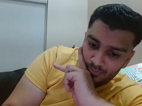 Snapshot of robintoit chatting on March 2026 01:59:02 PM robintoit online show from March 2026 01:59:02 PM