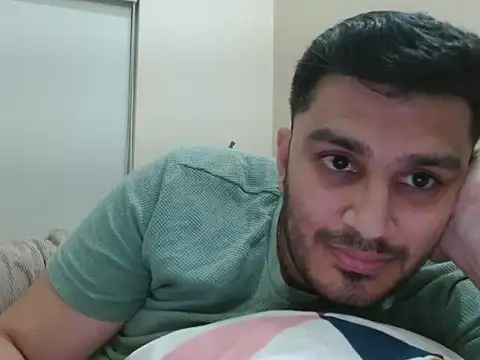 Snapshot of robintoit chatting on March 2026 04:12:02 PM robintoit online show from March 2026 04:12:02 PM