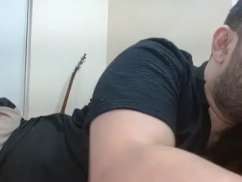 Snapshot of robintoit chatting on March 2026 06:12:02 PM robintoit online show from March 2026 06:12:02 PM