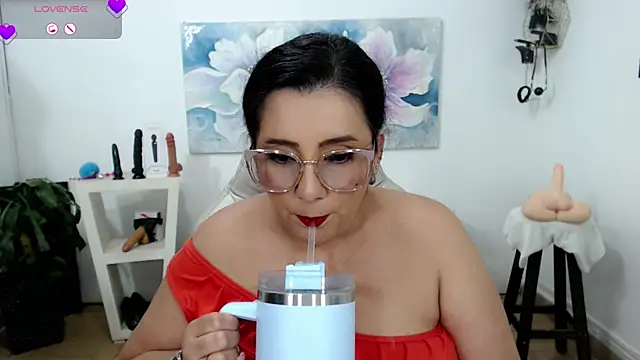 Snapshot of mom_hot__ chatting on February 2025 12:19:01 AM mom hot online show from February 2025 12:19:01 AM