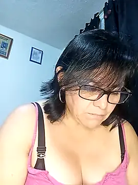 Snapshot of Natasha_milf__ chatting on February 2025 12:51:02 AM Natasha milf online show from February 2025 12:51:02 AM