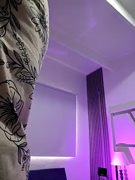 Snapshot of Natasha_milf__ chatting on October 2025 12:46:01 PM Natasha milf online show from October 2025 12:46:01 PM