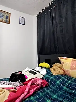 Snapshot of Natasha_milf__ chatting on November 2025 12:31:01 AM Natasha milf online show from November 2025 12:31:01 AM