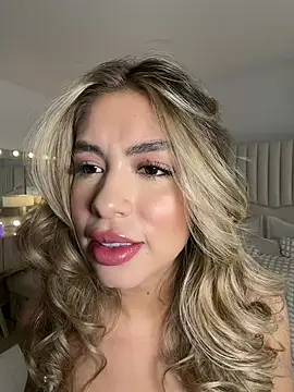  laura 02 online show from May 2026 04:23:01 PM