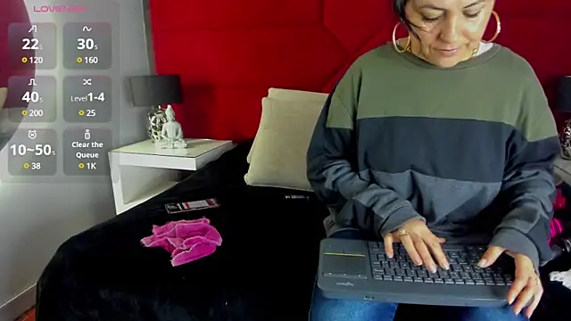 hanny milf online show from March 2025 06:45:02 PM