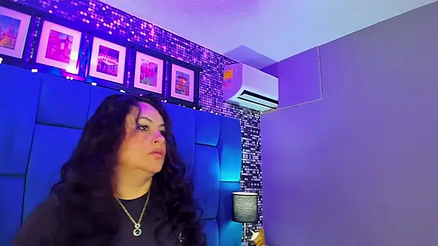 hanny milf online show from November 2025 11:43:01 AM