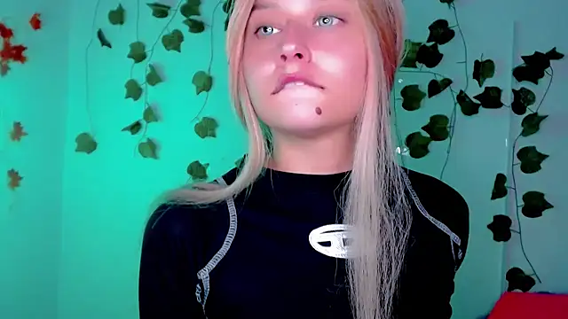SabrinaOlsons online show from February 2025 11:42:01 AM