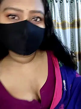 Idhika Paul online show from February 2025 11:27:01 PM