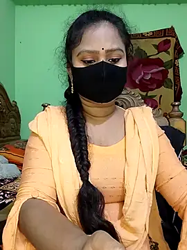 Idhika Paul online show from February 2025 08:00:01 PM