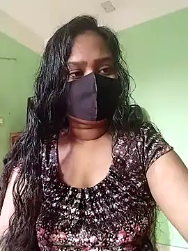 Idhika Paul online show from March 2025 10:00:02 AM