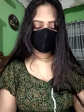 Idhika Paul online show from April 2026 07:55:02 PM