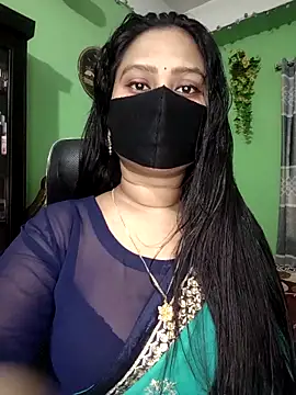 Idhika Paul online show from April 2026 12:48:01 AM