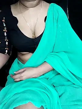 Idhika Paul online show from May 2026 03:28:01 PM