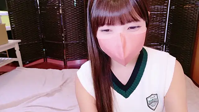 Snapshot of Naachan_ chatting on September 2025 12:48:02 AM Naachan online show from September 2025 12:48:02 AM