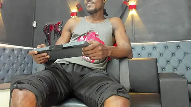 Terrance z online show from November 2025 08:40:02 PM