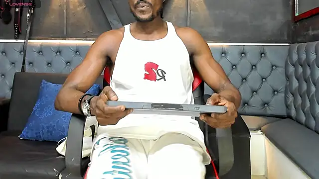 Terrance z online show from November 2025 07:37:02 PM