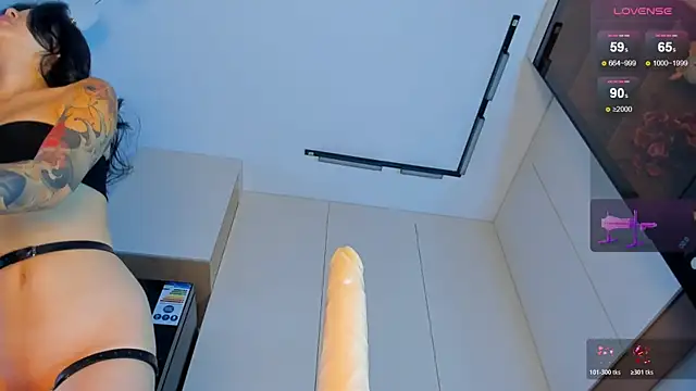 maakimo online show from November 2025 05:45:02 AM