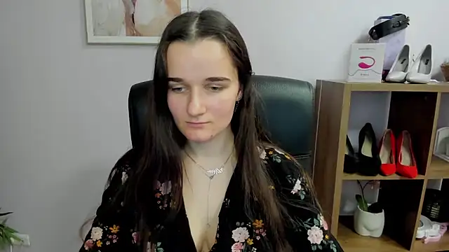 Snapshot of KateDelight chatting on November 2025 02:32:02 PM KateDelight online show from November 2025 02:32:02 PM