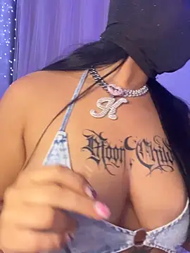 kamila french online show from November 2025 08:46:02 PM