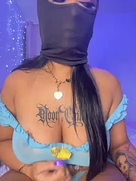 kamila french online show from November 2025 11:26:01 PM