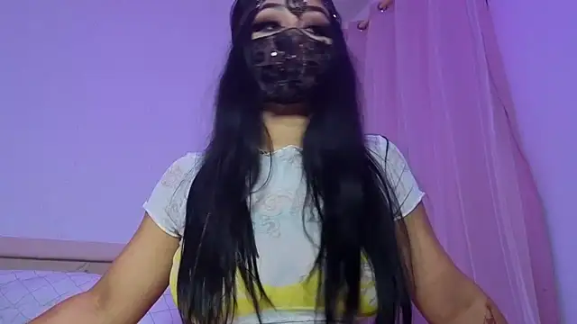 kamila french online show from May 2026 09:09:02 PM