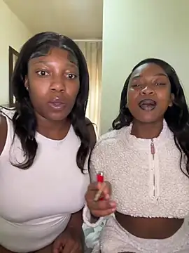 Snapshot of THEBUTTERNUT chatting on March 2026 02:56:01 PM THEBUTTERNUT online show from March 2026 02:56:01 PM