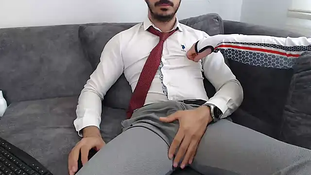 Naughtb0y online show from May 2026 09:59:02 AM