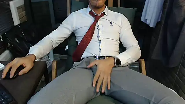 Naughtb0y online show from June 2026 10:03:01 AM