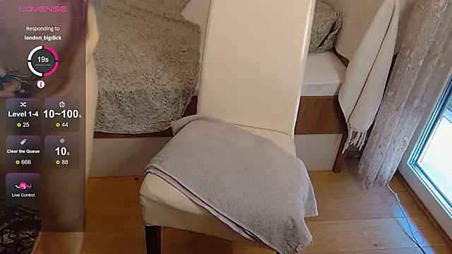 Snapshot of _blackgem chatting on September 2025 09:01:02 AM blackgem online show from September 2025 09:01:02 AM